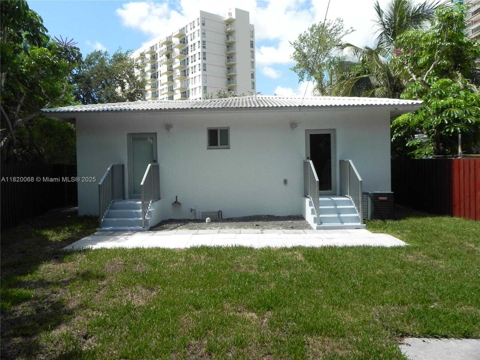 Small Image of Miami Number 34