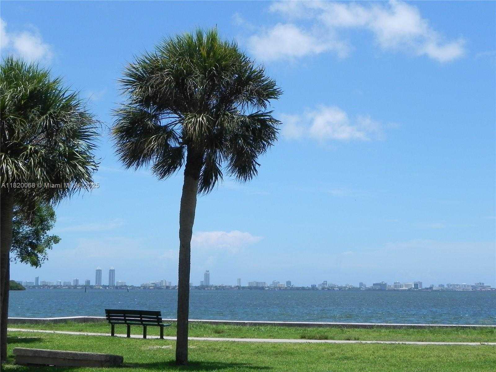 Small Image of Miami Number 40