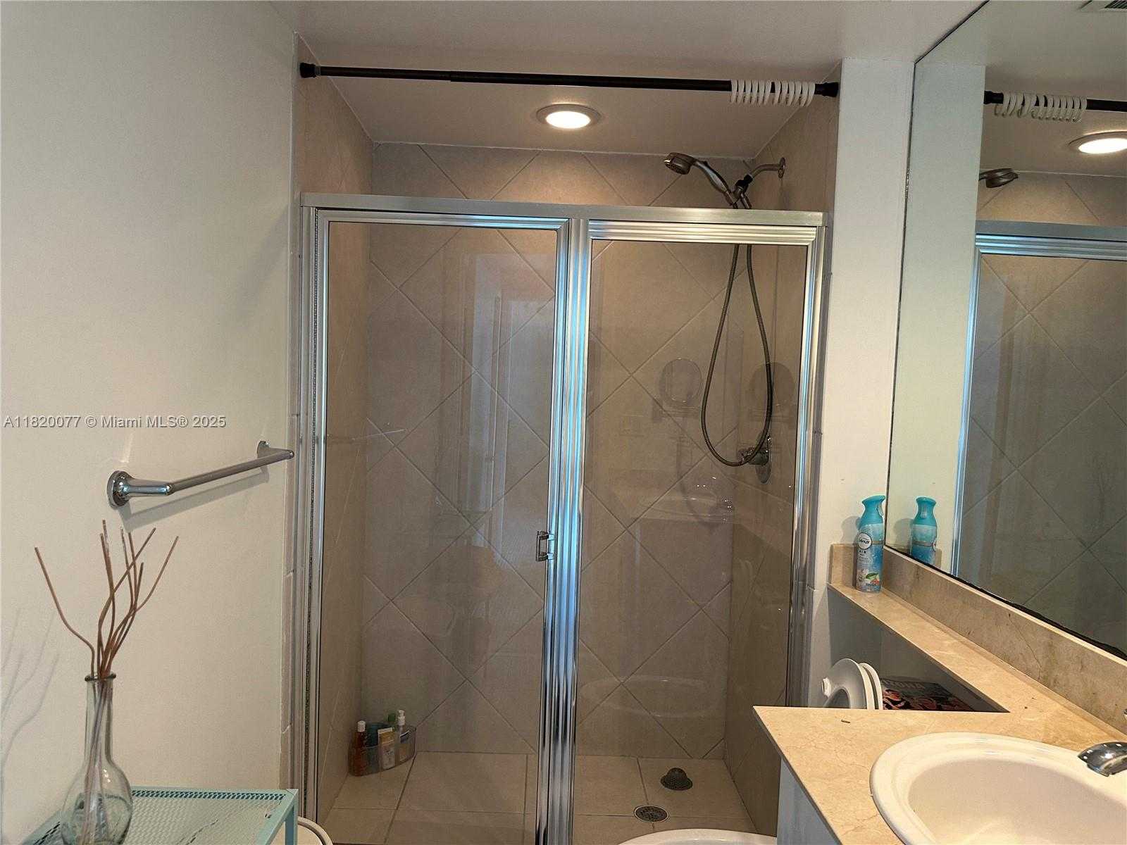 Small Image of 325 SOUTH BISCAYNE BLVD #2119, Miami Number 12