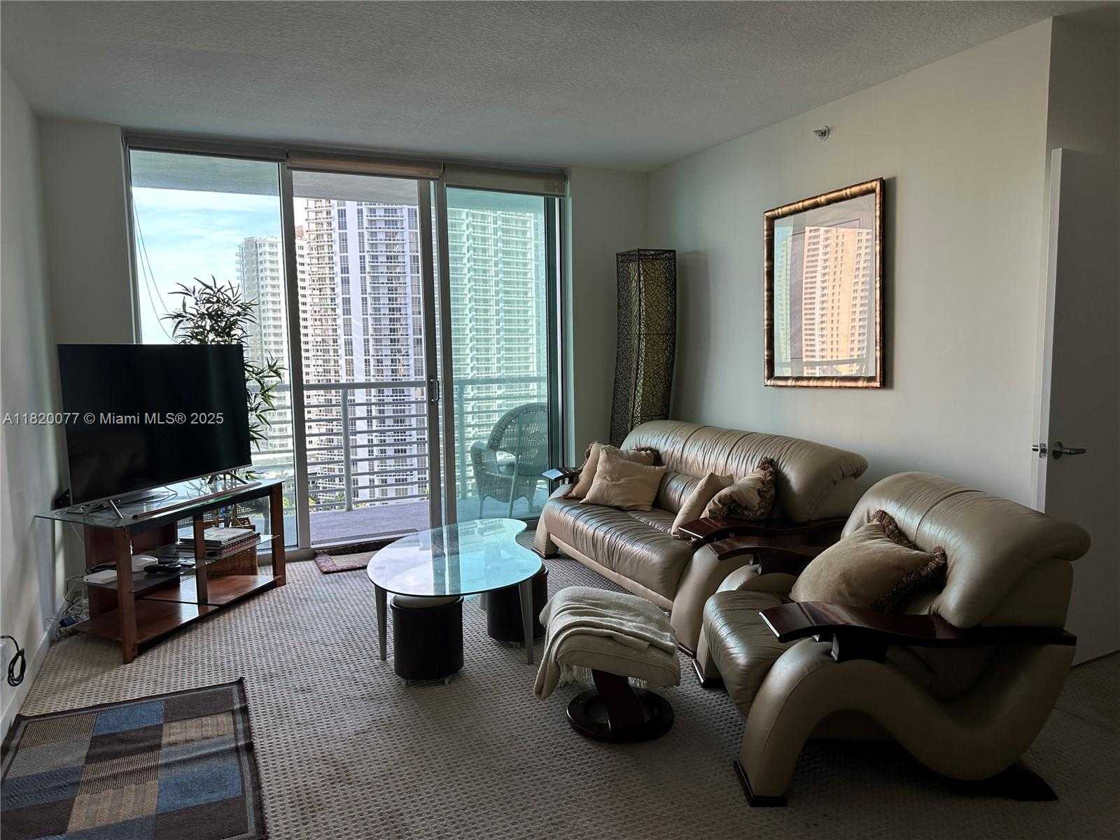 Small Image of 325 SOUTH BISCAYNE BLVD #2119, Miami Number 5