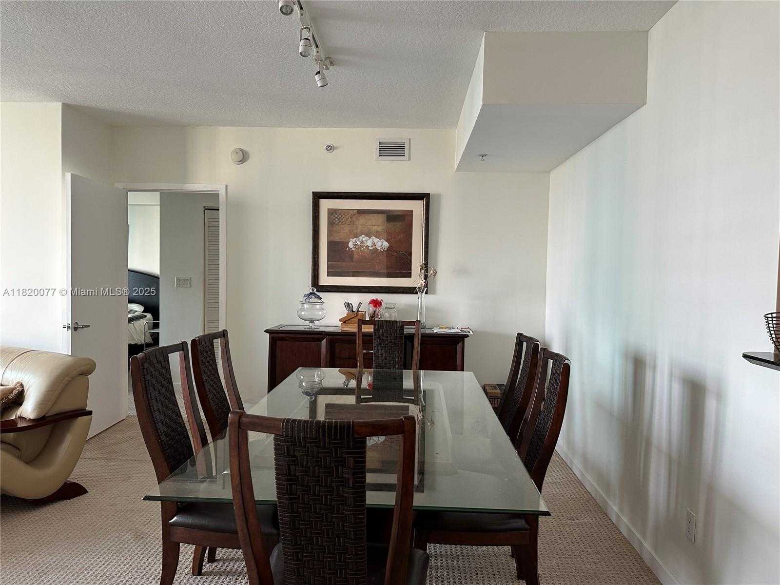 Small Image of 325 SOUTH BISCAYNE BLVD #2119, Miami Number 7