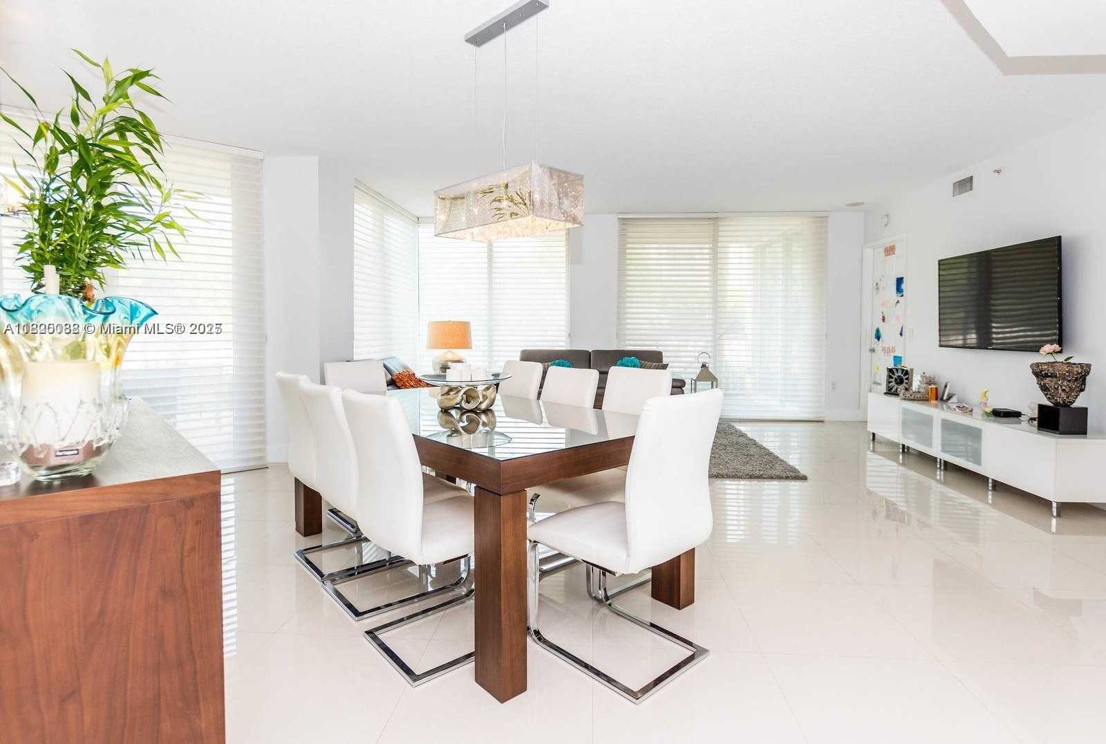 Small Image of 3370 HIDDEN BAY DR #102, Aventura Number 24