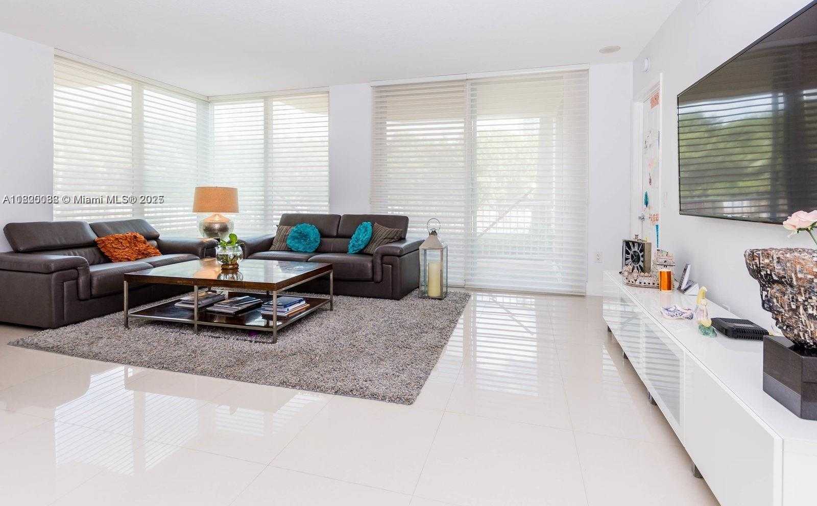 Small Image of 3370 HIDDEN BAY DR #102, Aventura Number 31