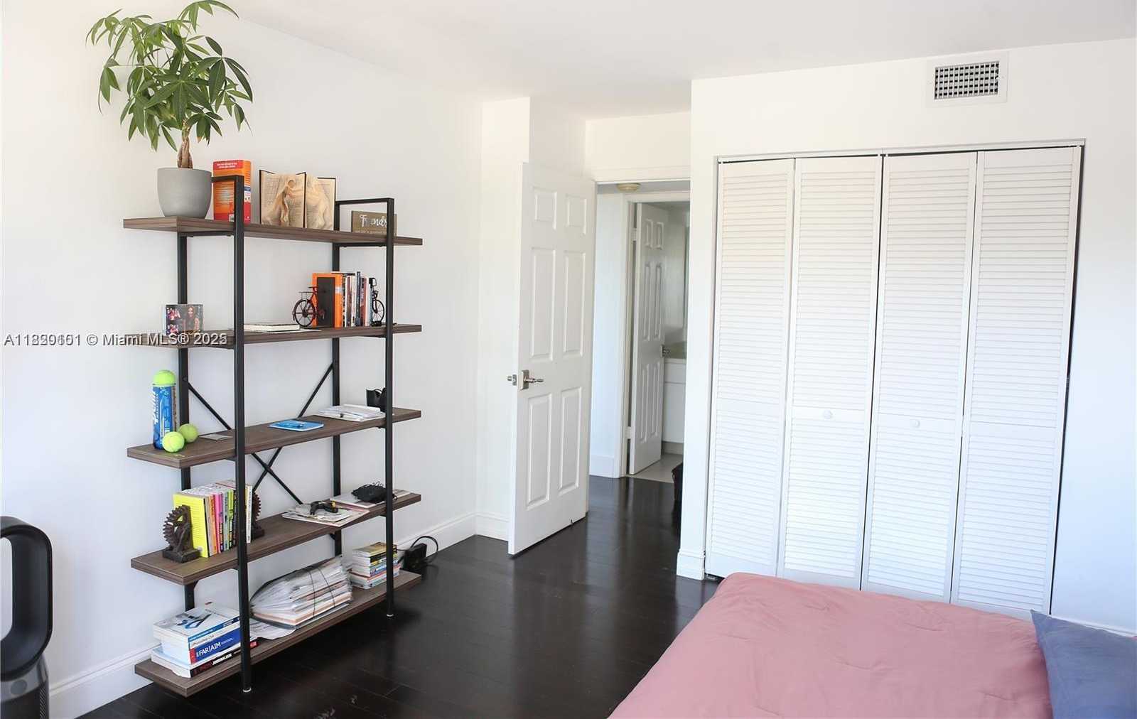 Small Image of 600 NORTH EAST 36TH ST #310, Miami Number 12