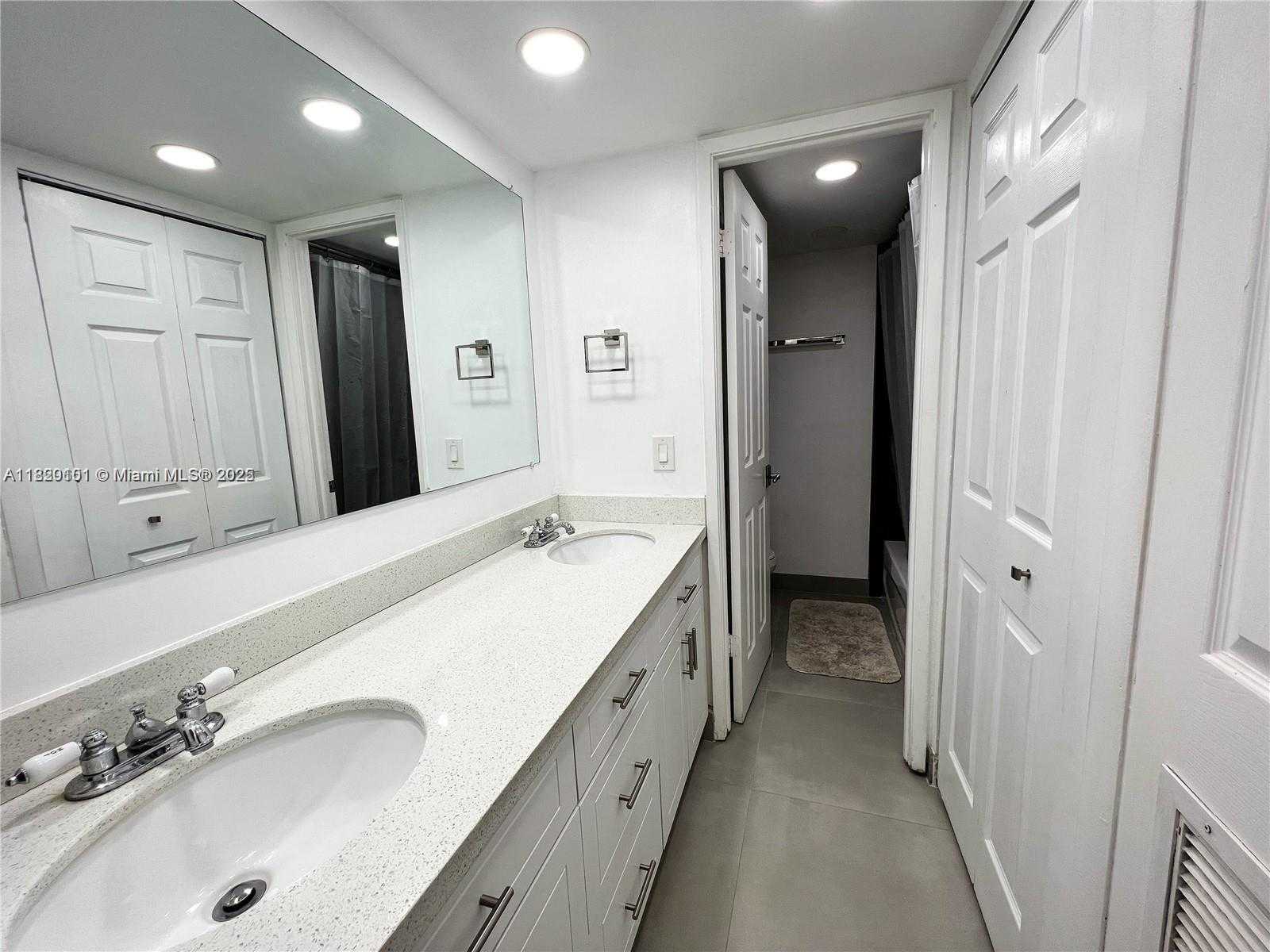 Small Image of 600 NORTH EAST 36TH ST #310, Miami Number 9