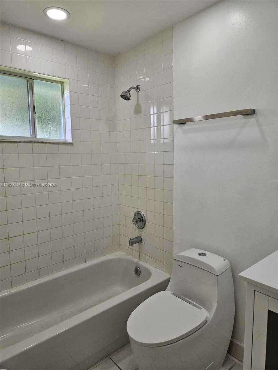 Small Image of 20137 SOUTH WEST 88TH CT #20135, Cutler Bay Number 19