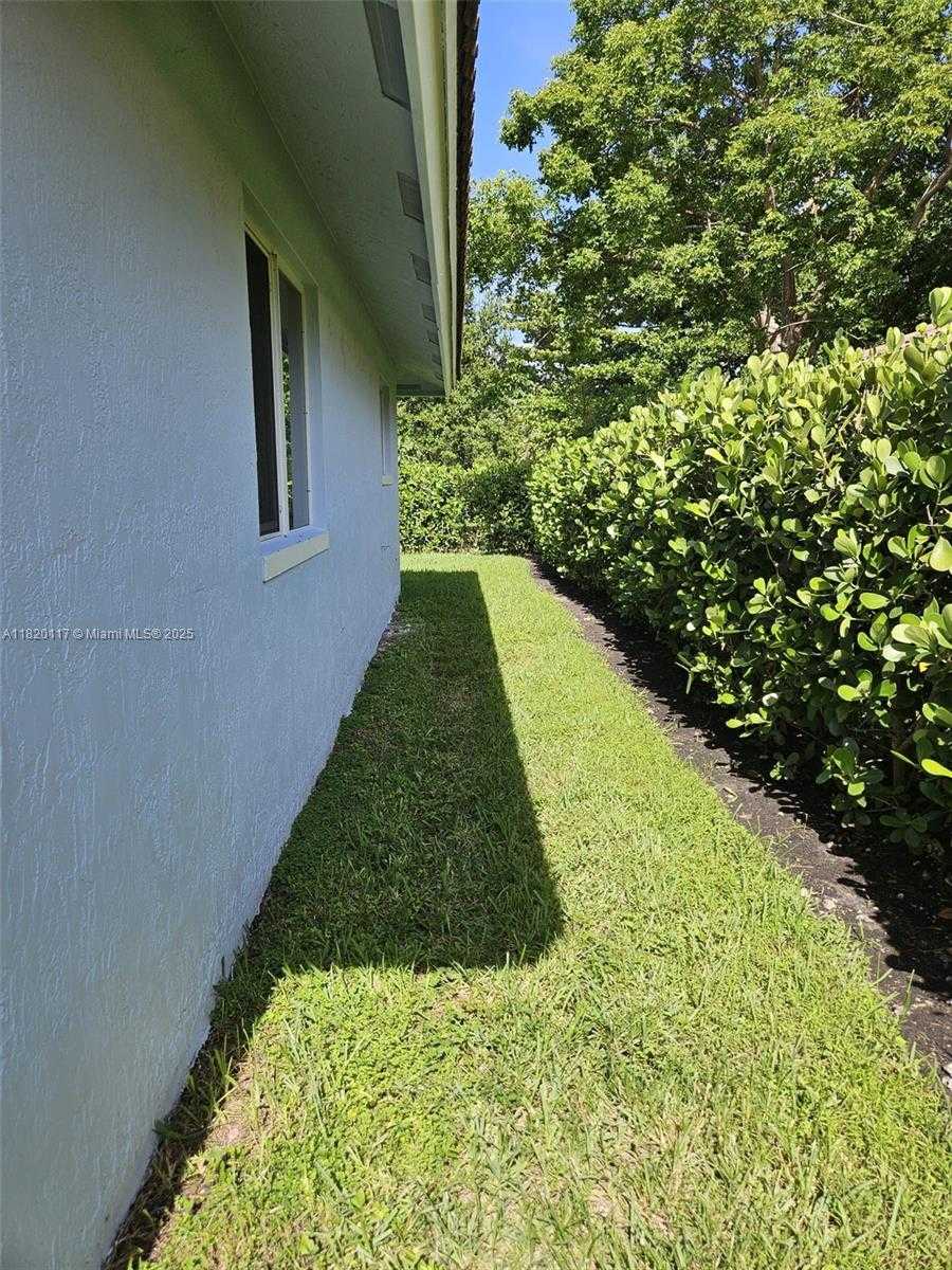 Small Image of 20137 SOUTH WEST 88TH CT #20135, Cutler Bay Number 30
