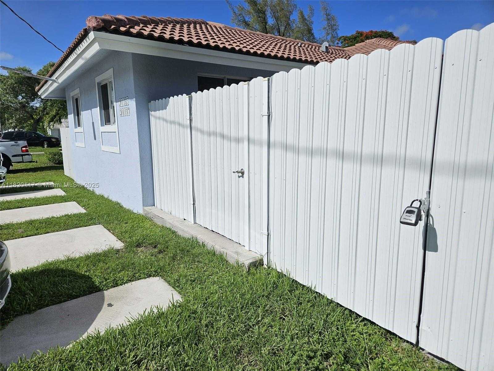 Small Image of 20137 SOUTH WEST 88TH CT #20135, Cutler Bay Number 34