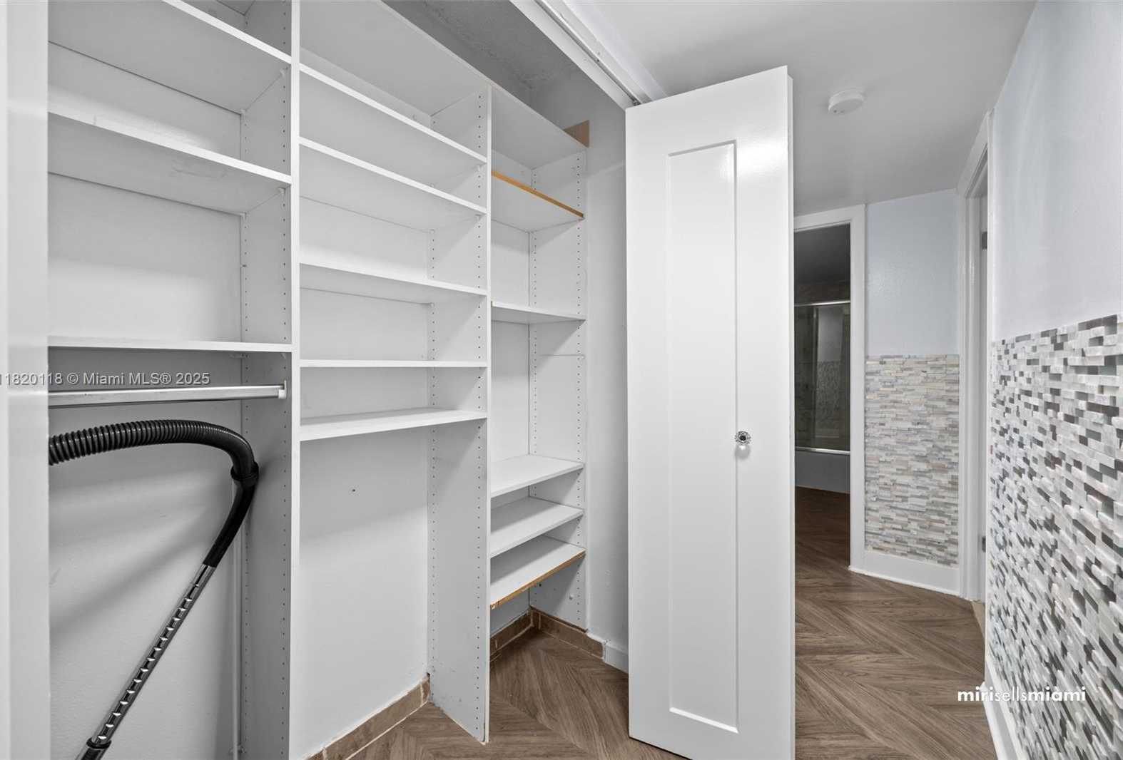 Small Image of 20441 NORTH EAST 30TH AVE #320-9, Aventura Number 27