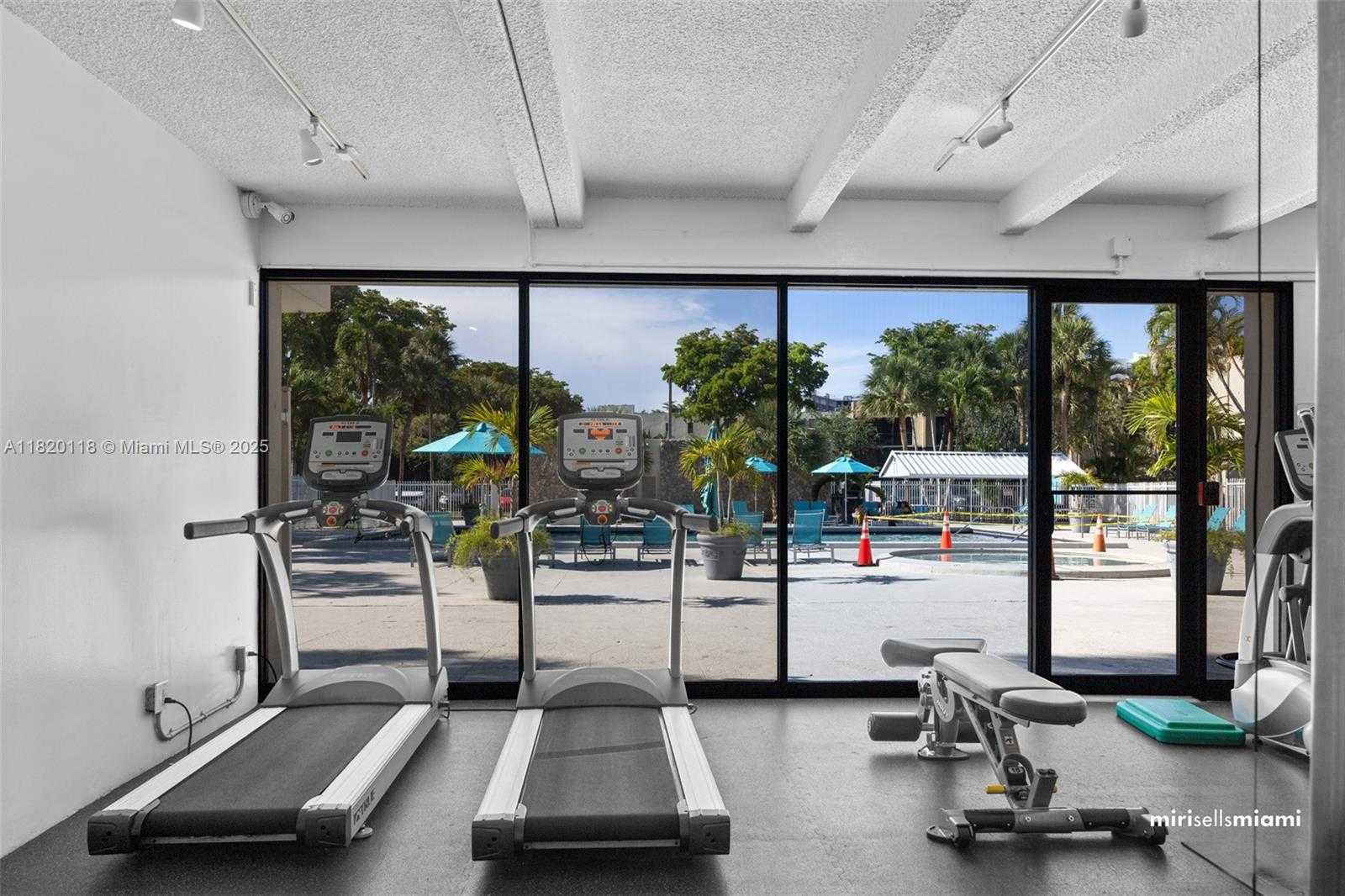 Small Image of 20441 NORTH EAST 30TH AVE #320-9, Aventura Number 39