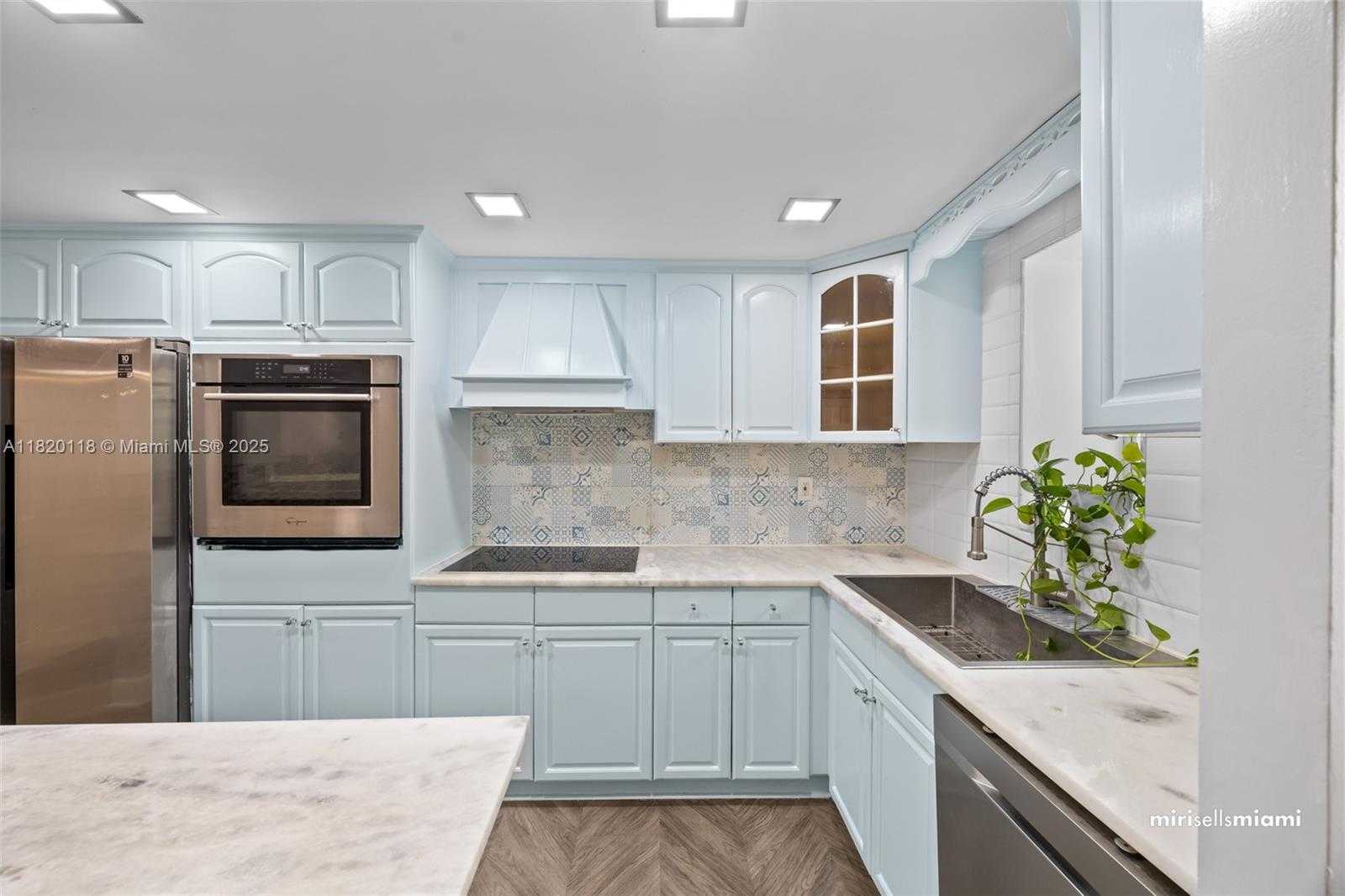 Small Image of 20441 NORTH EAST 30TH AVE #320-9, Aventura Number 8