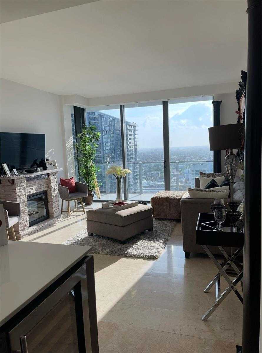 Small Image of 68 SOUTH EAST 6TH ST #3606, Miami Number 2