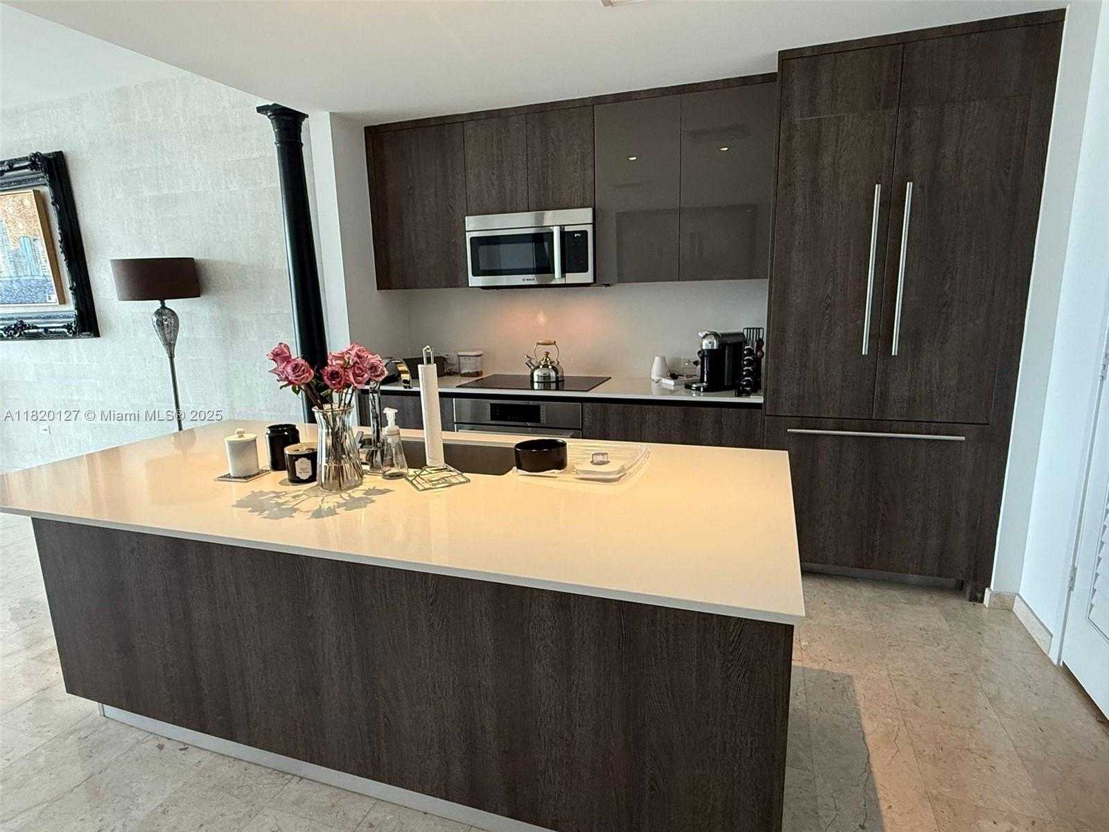 Small Image of 68 SOUTH EAST 6TH ST #3606, Miami Number 3