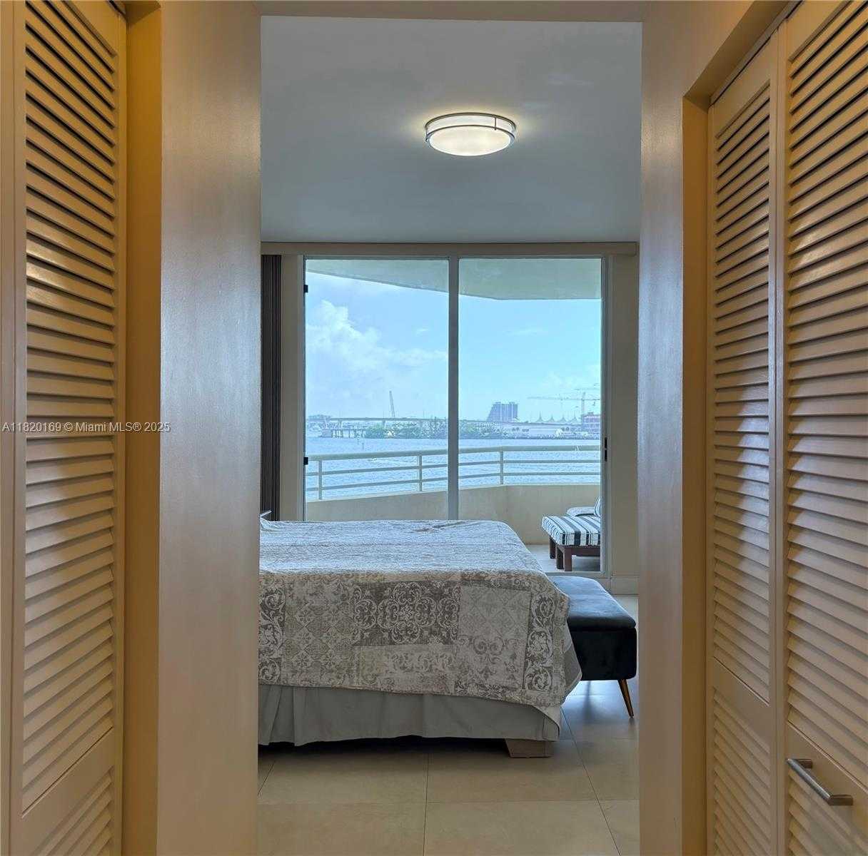 Small Image of 888 BRICKELL KEY DR #512, Miami Number 32