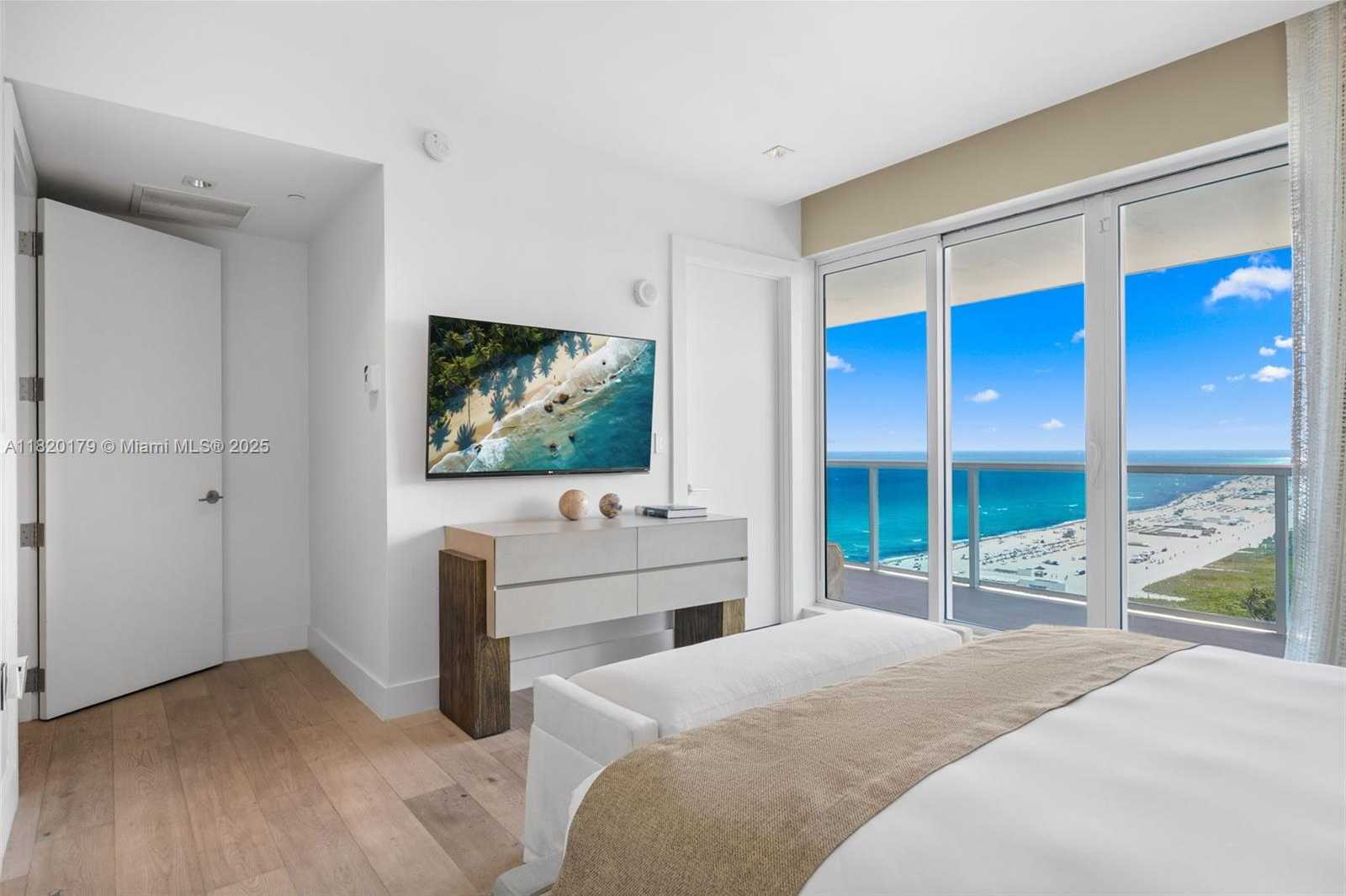 Small Image of 102 24TH ST #PH-1610, Miami Beach Number 42