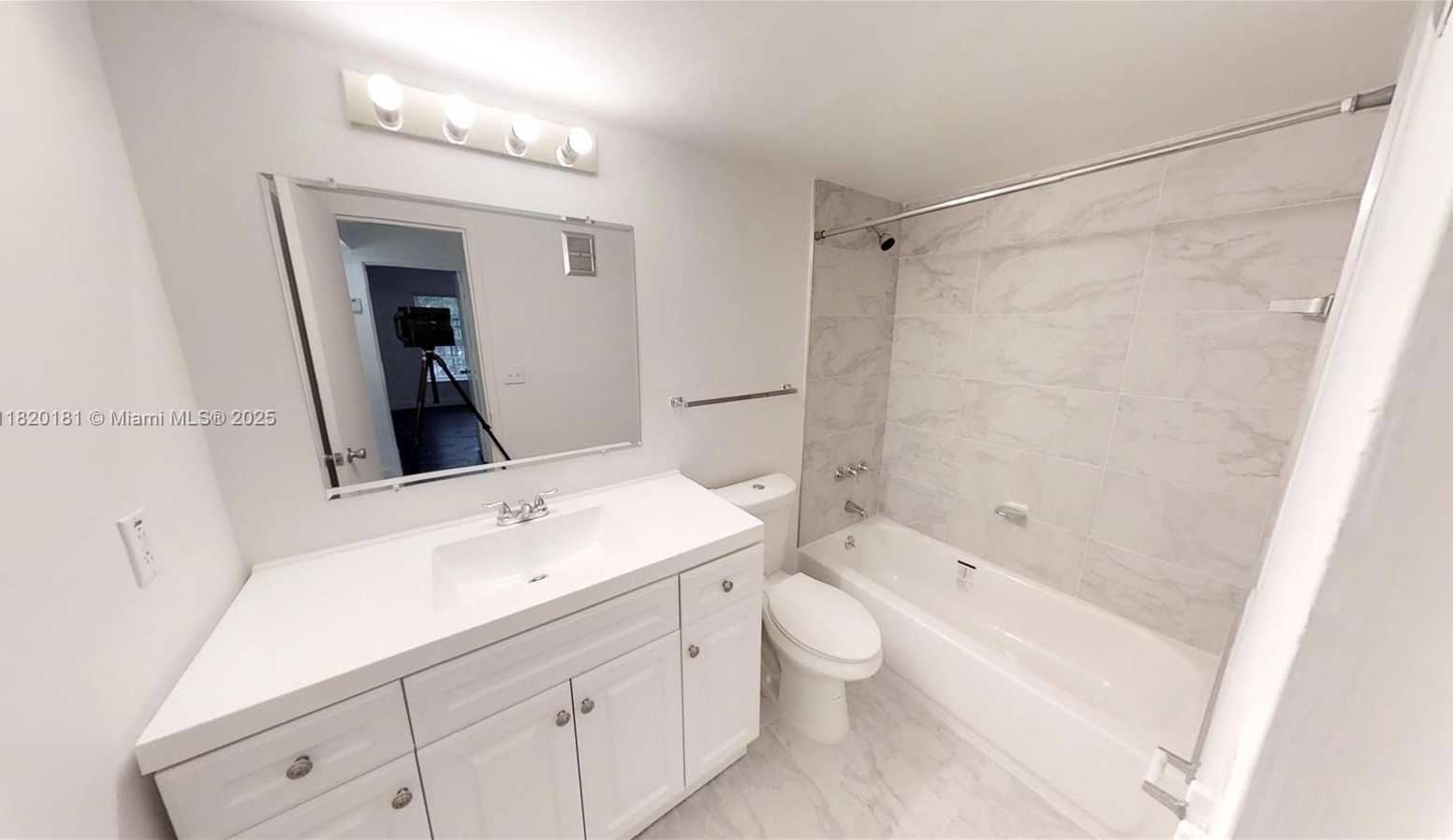 Small Image of 4800 NORTH WEST 79 #106, Doral Number 4