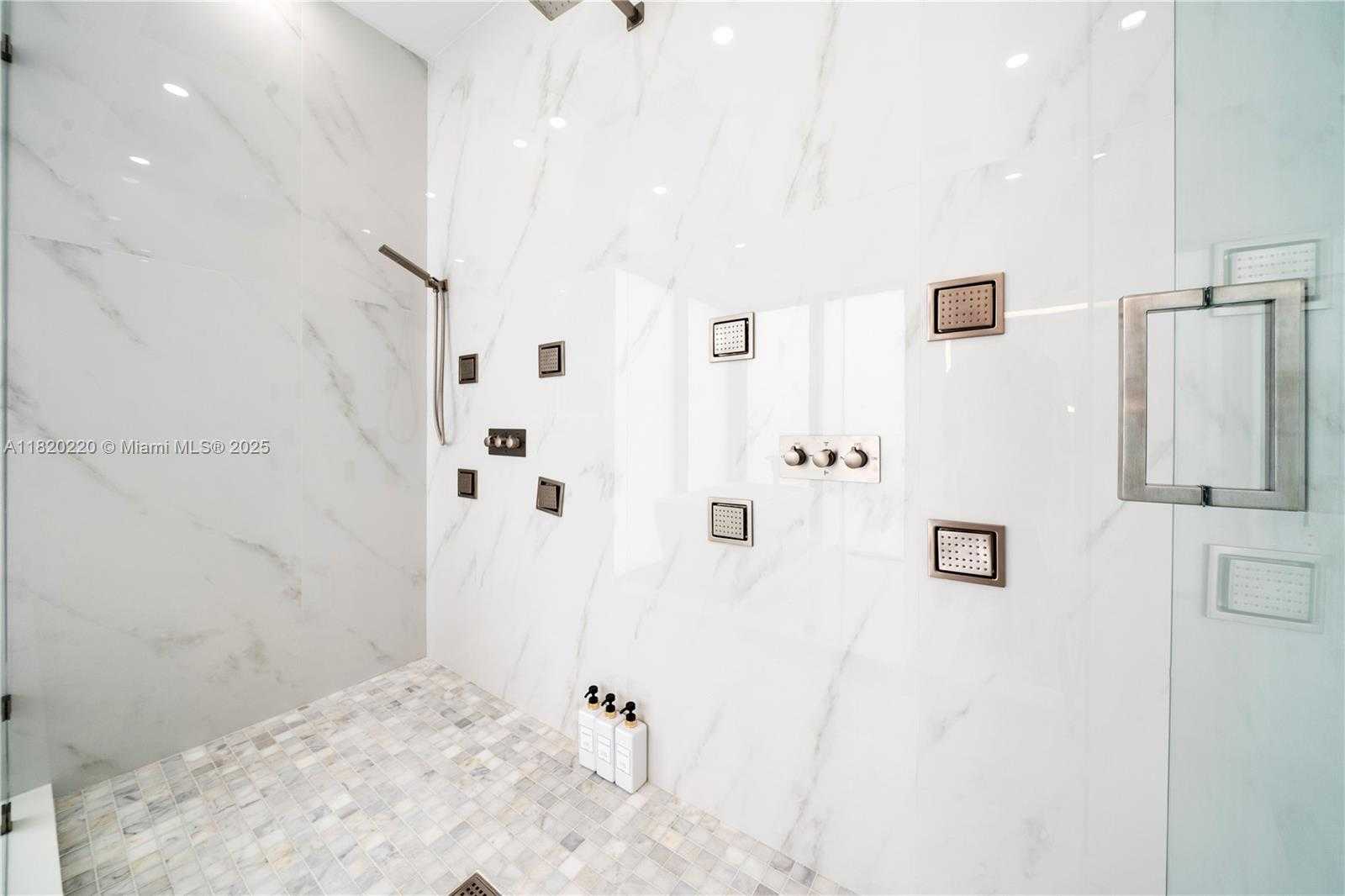 Small Image of 550 NORTH WEST 42ND ST, Miami Number 22