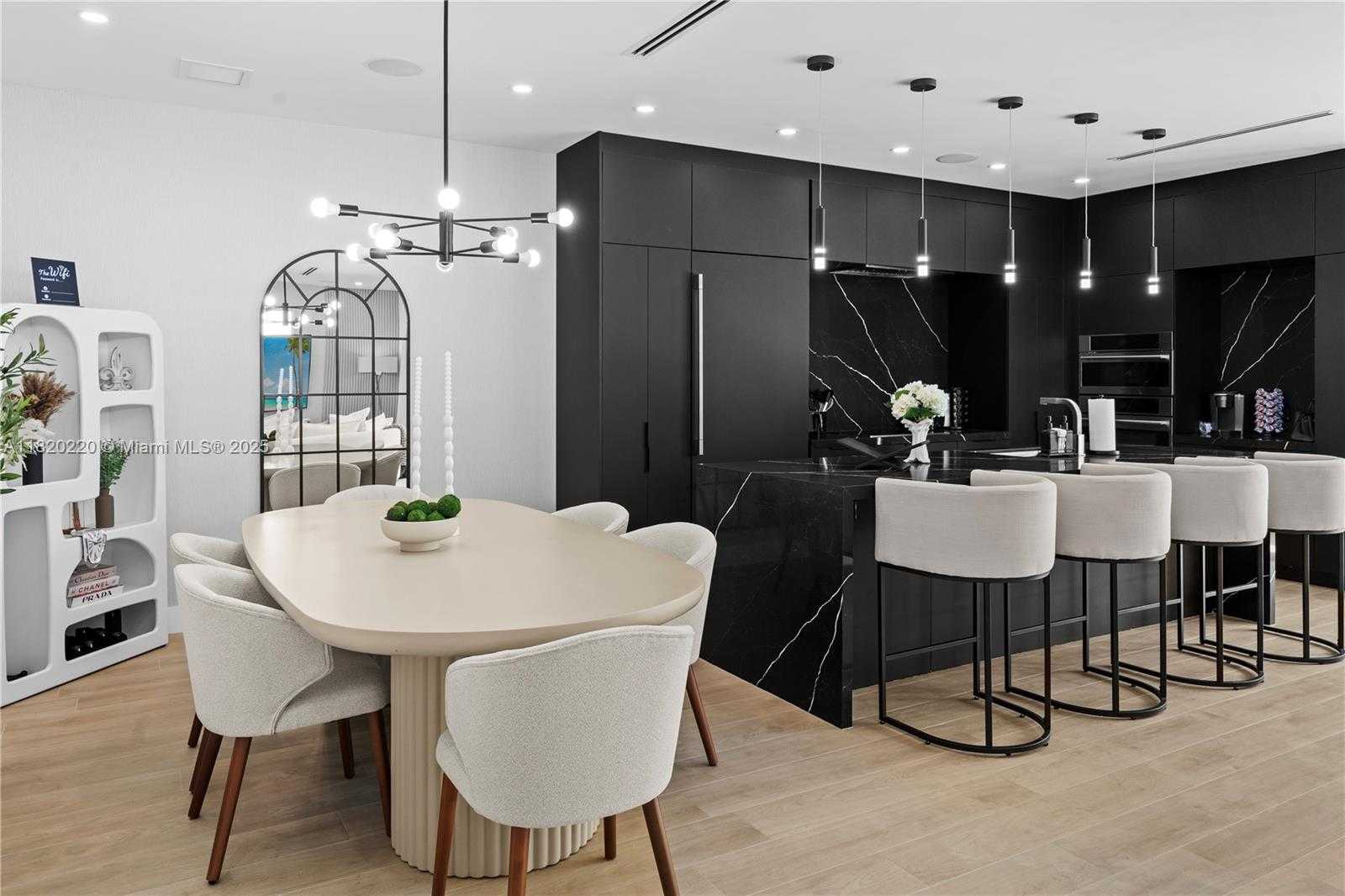 Small Image of 550 NORTH WEST 42ND ST, Miami Number 30