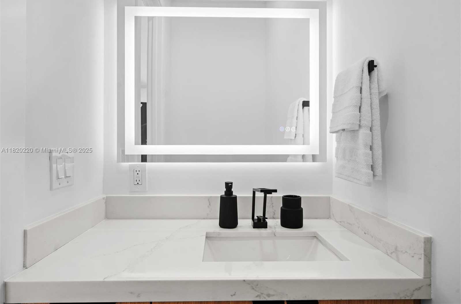 Small Image of 550 NORTH WEST 42ND ST, Miami Number 32