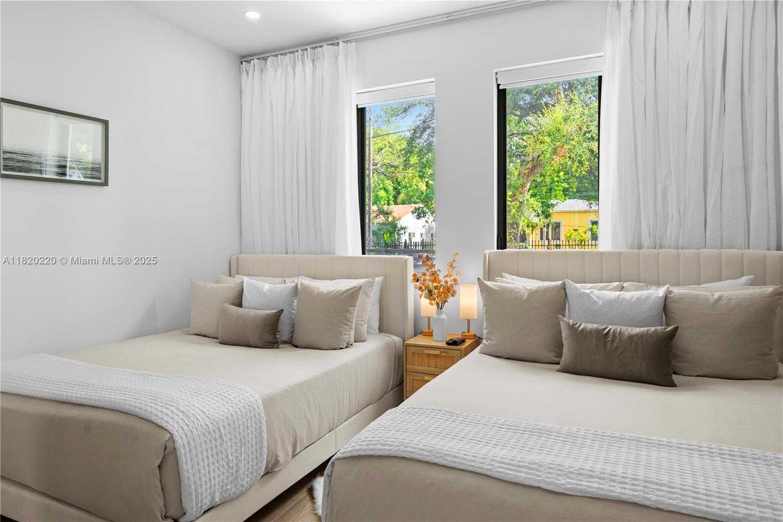 Small Image of 550 NORTH WEST 42ND ST, Miami Number 36