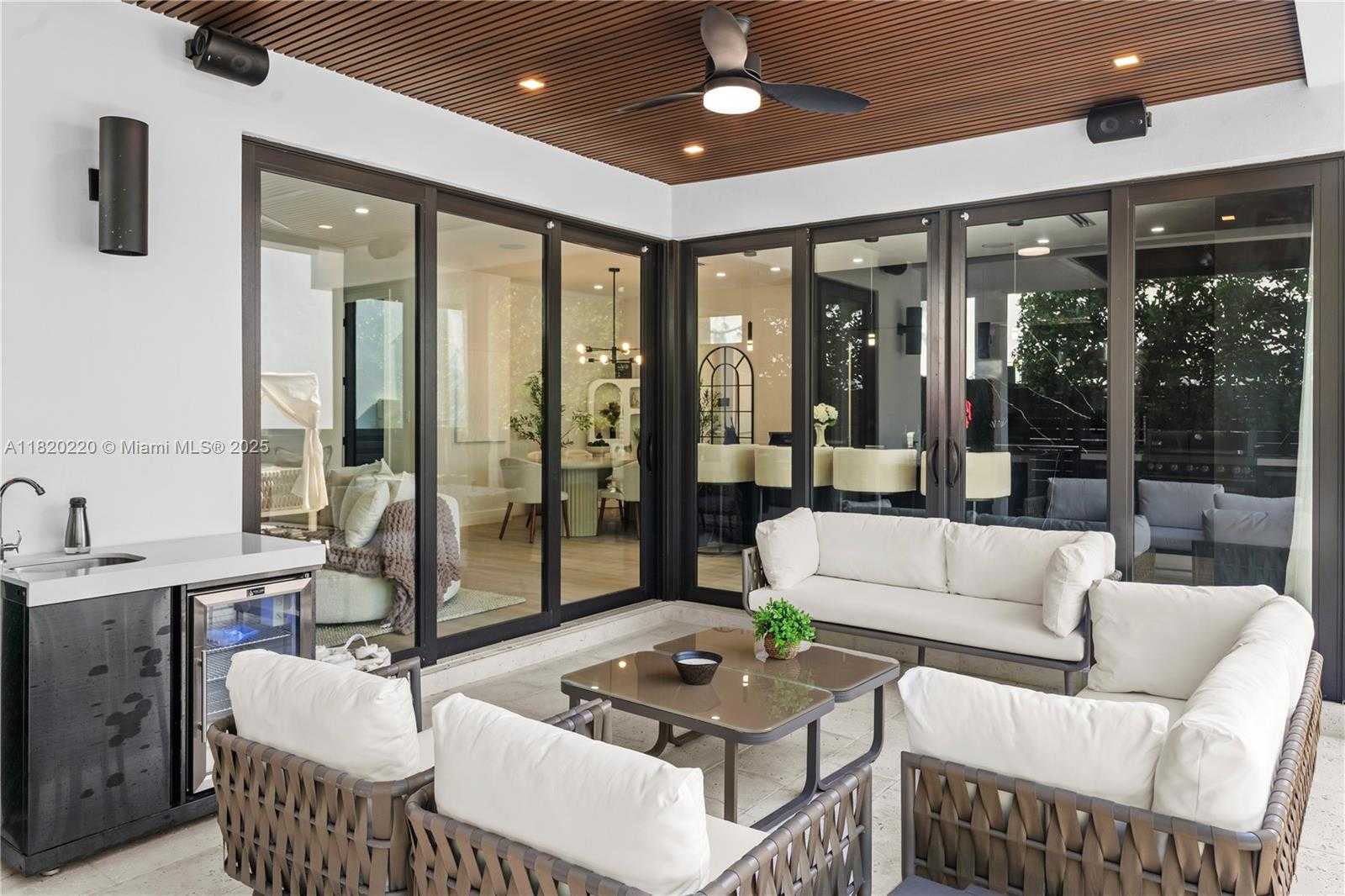 Small Image of 550 NORTH WEST 42ND ST, Miami Number 4