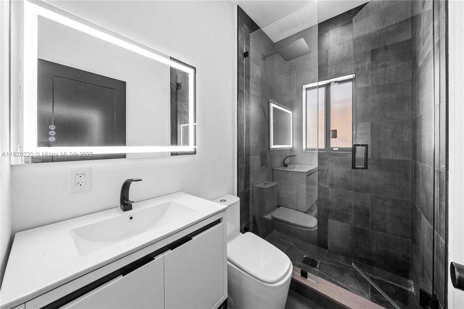 Small Image of 550 NORTH WEST 42ND ST, Miami Number 53