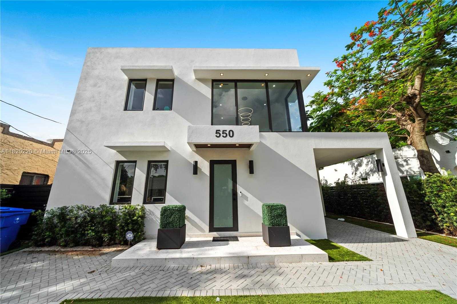 Small Image of 550 NORTH WEST 42ND ST, Miami Number 56