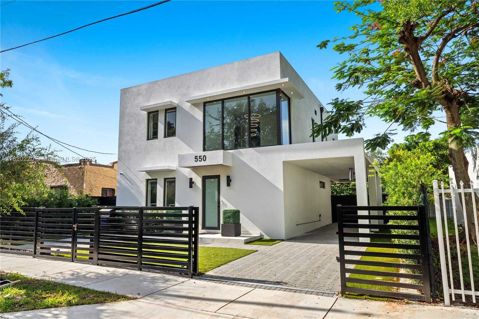 Small Image of 550 NORTH WEST 42ND ST, Miami Number 58