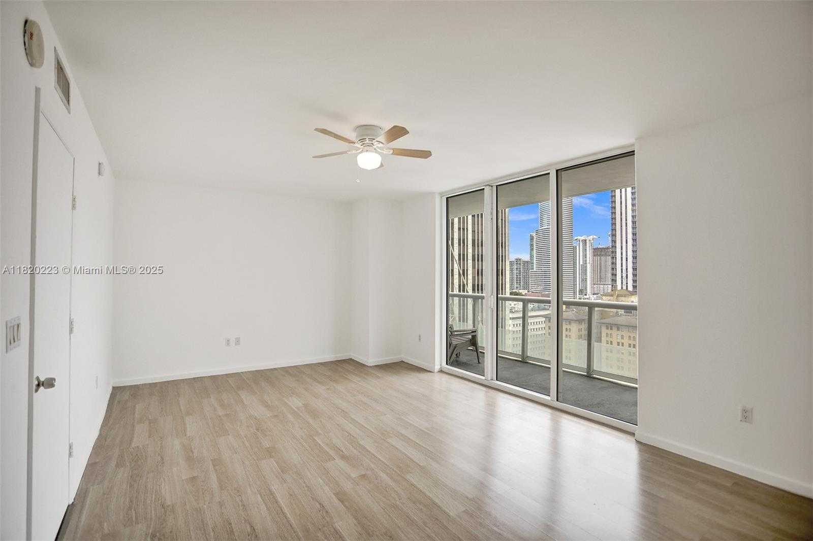 Small Image of 50 BISCAYNE BLVD #2309, Miami Number 7