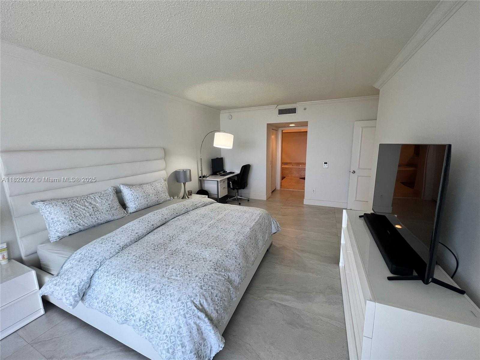 Small Image of 21055 NORTH WEST YACHT CLUB DR #1505, Aventura Number 28