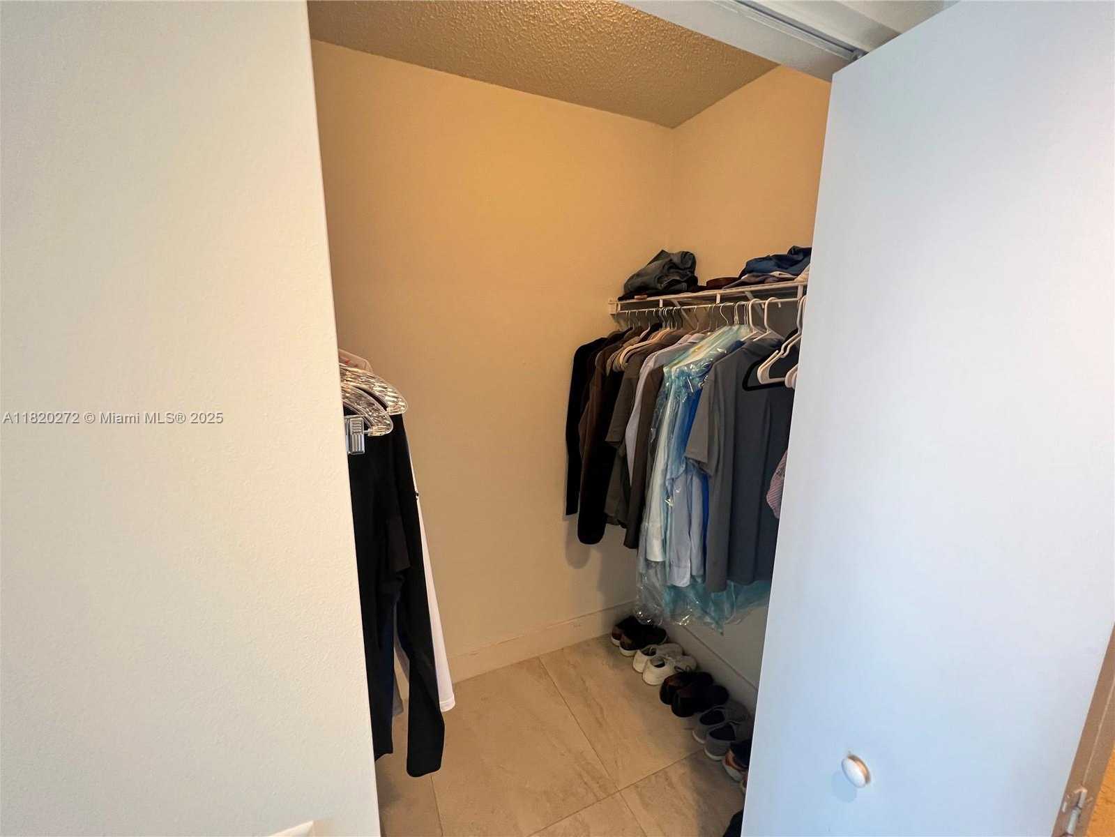 Small Image of 21055 NORTH WEST YACHT CLUB DR #1505, Aventura Number 29