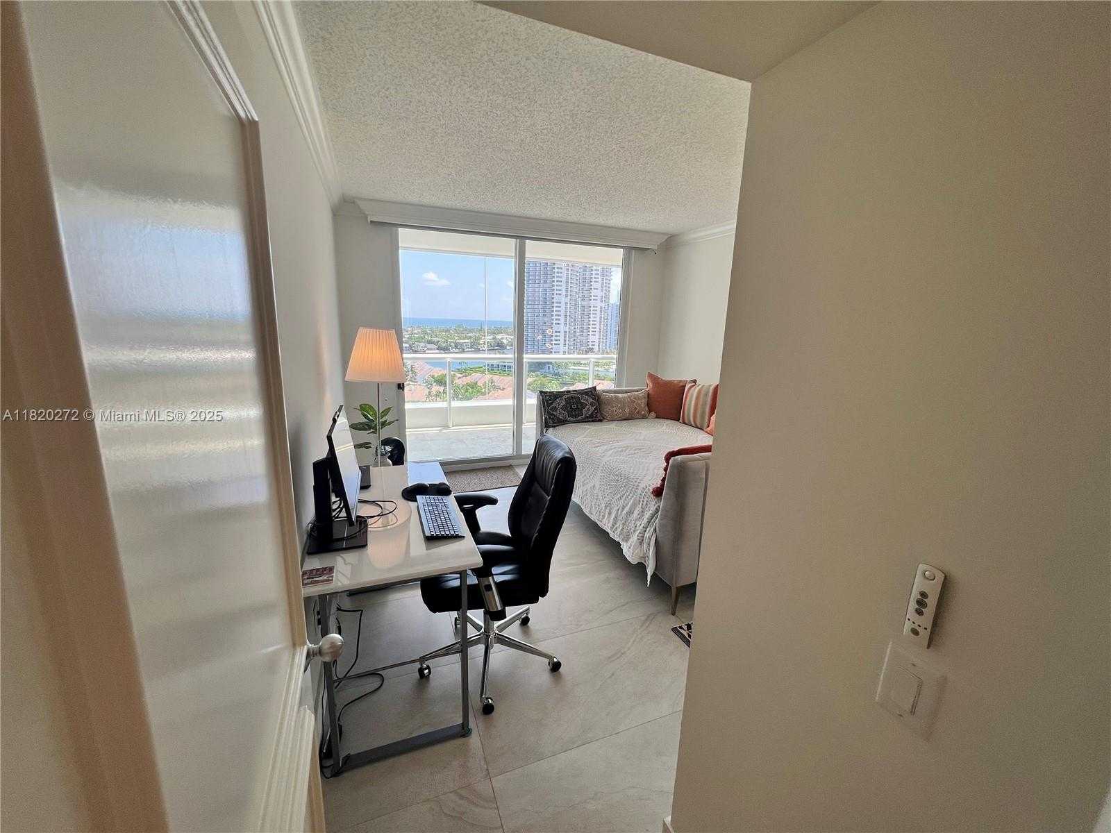 Small Image of 21055 NORTH WEST YACHT CLUB DR #1505, Aventura Number 34