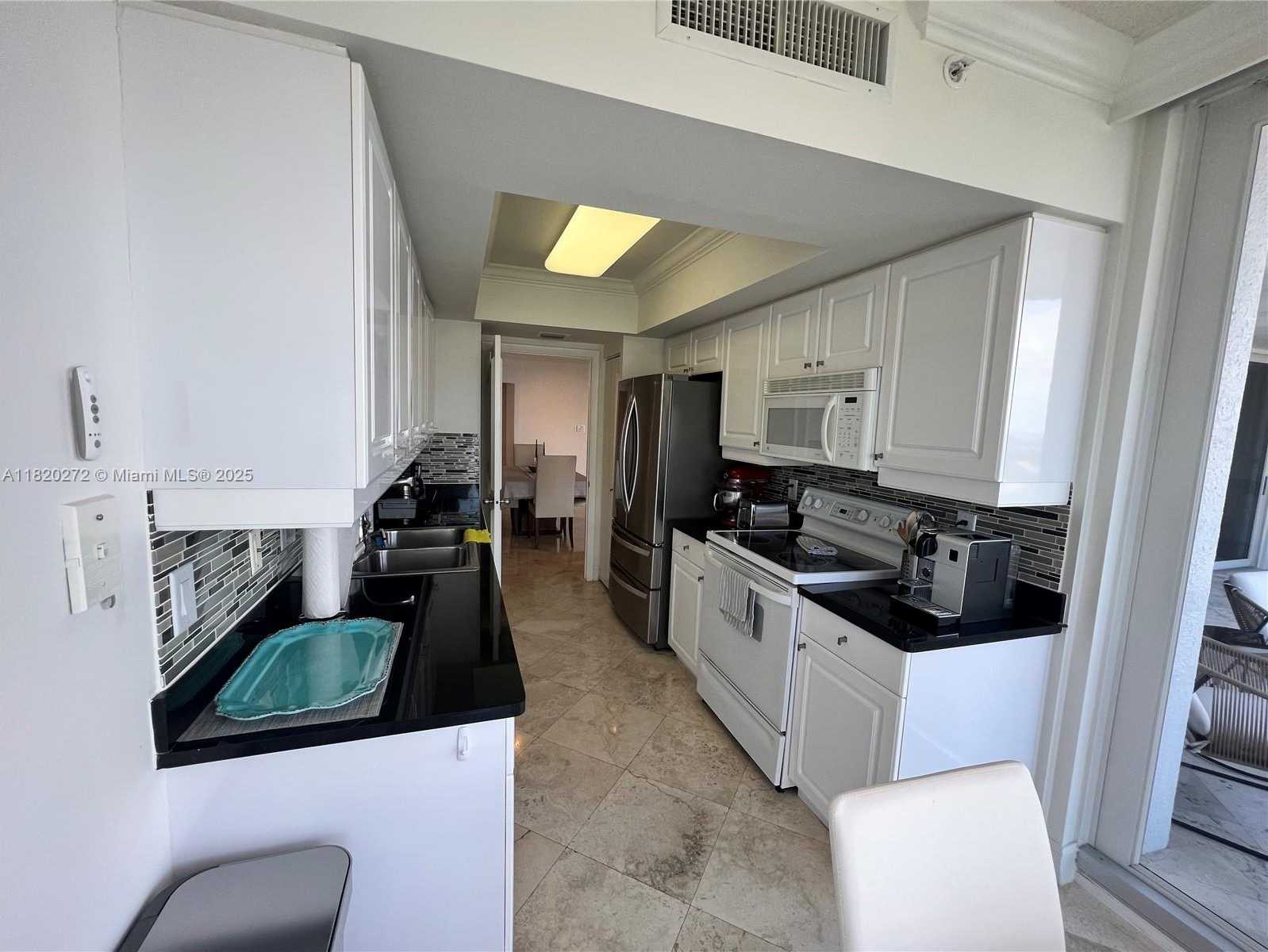 Small Image of 21055 NORTH WEST YACHT CLUB DR #1505, Aventura Number 7