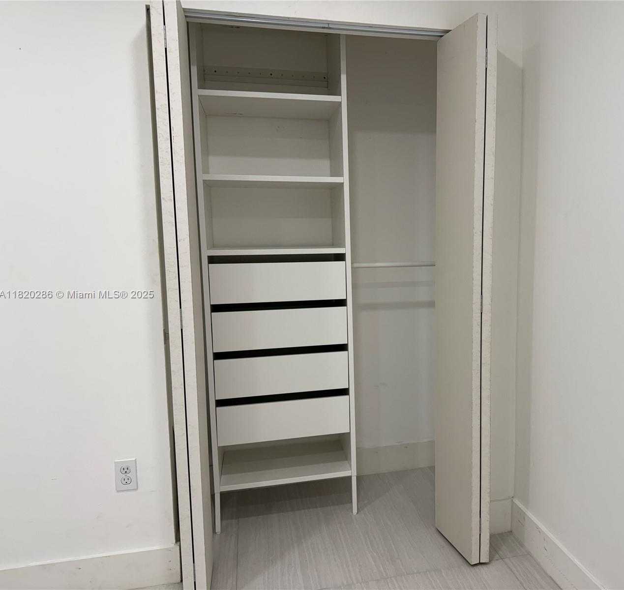 Small Image of 9405 FONTAINEBLEAU BLVD #113-22, Miami Number 19