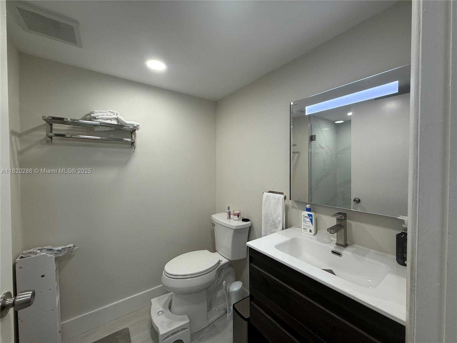 Small Image of 9405 FONTAINEBLEAU BLVD #113-22, Miami Number 22