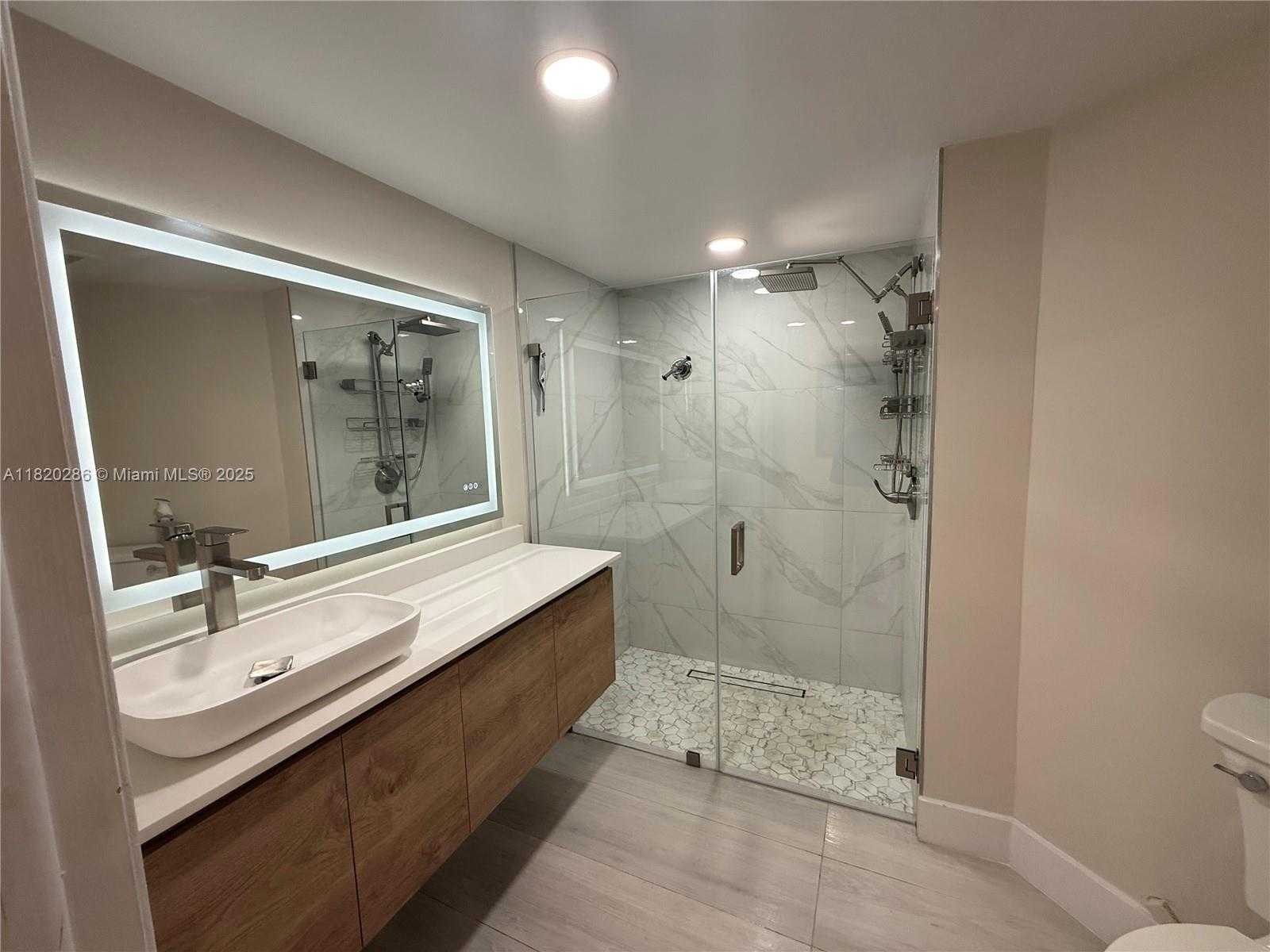 Small Image of 9405 FONTAINEBLEAU BLVD #113-22, Miami Number 32