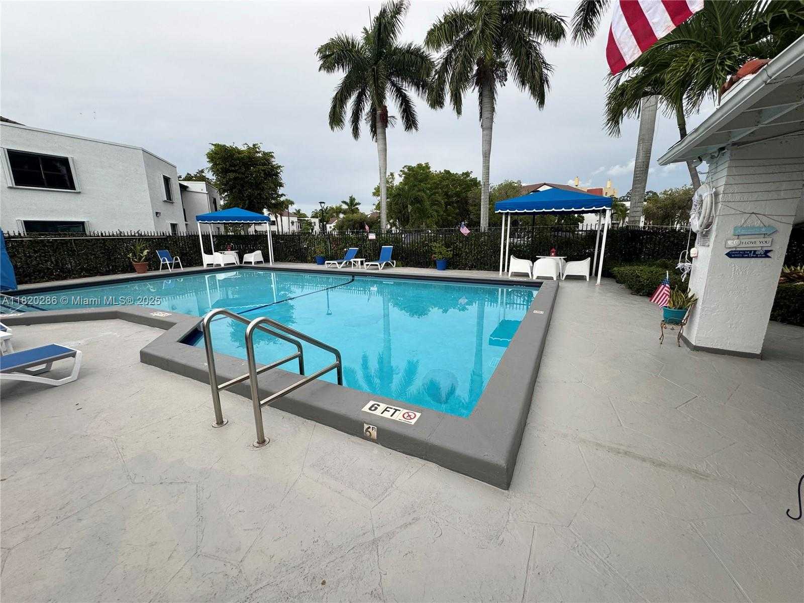 Small Image of 9405 FONTAINEBLEAU BLVD #113-22, Miami Number 42