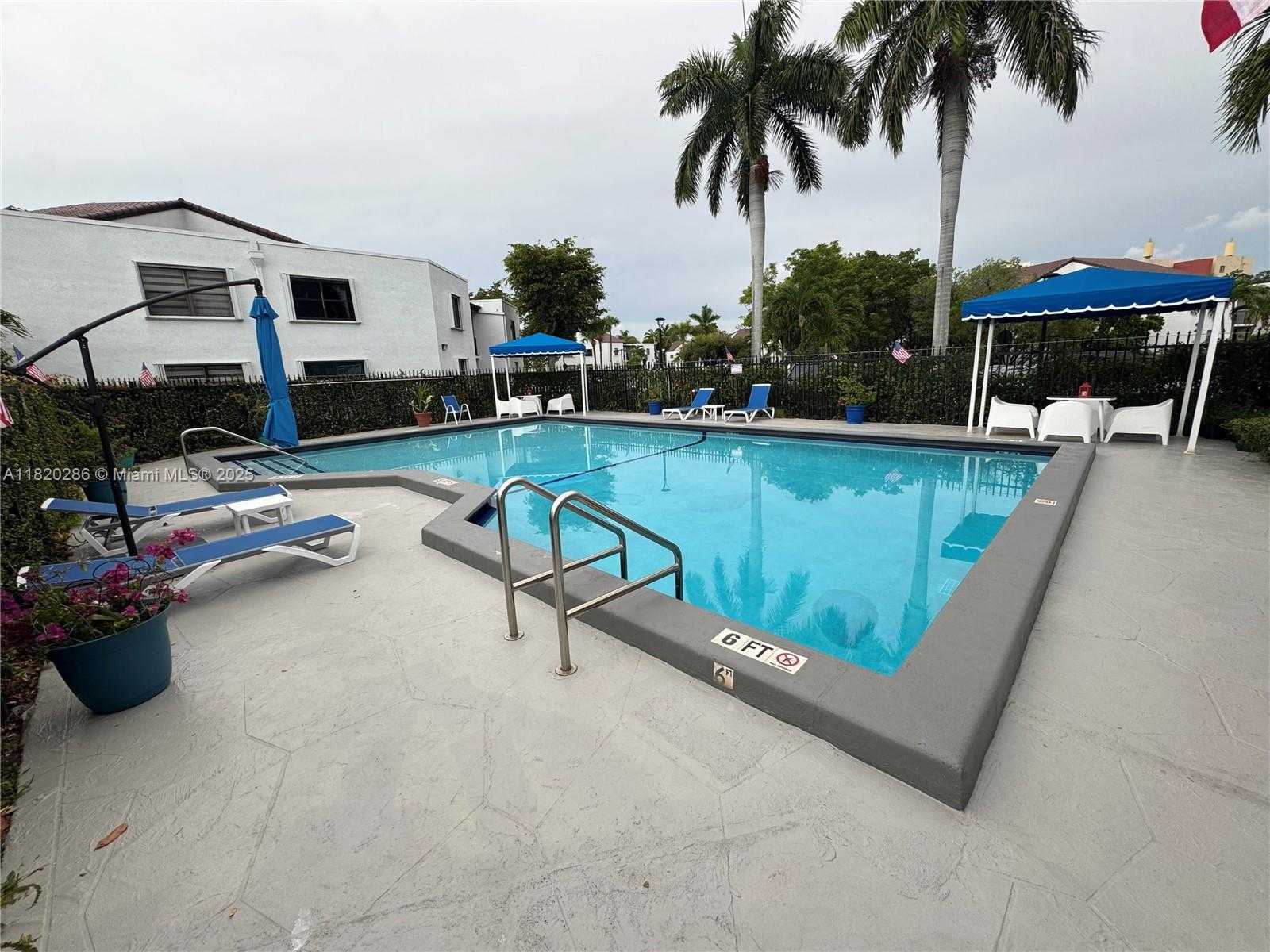 Small Image of 9405 FONTAINEBLEAU BLVD #113-22, Miami Number 44