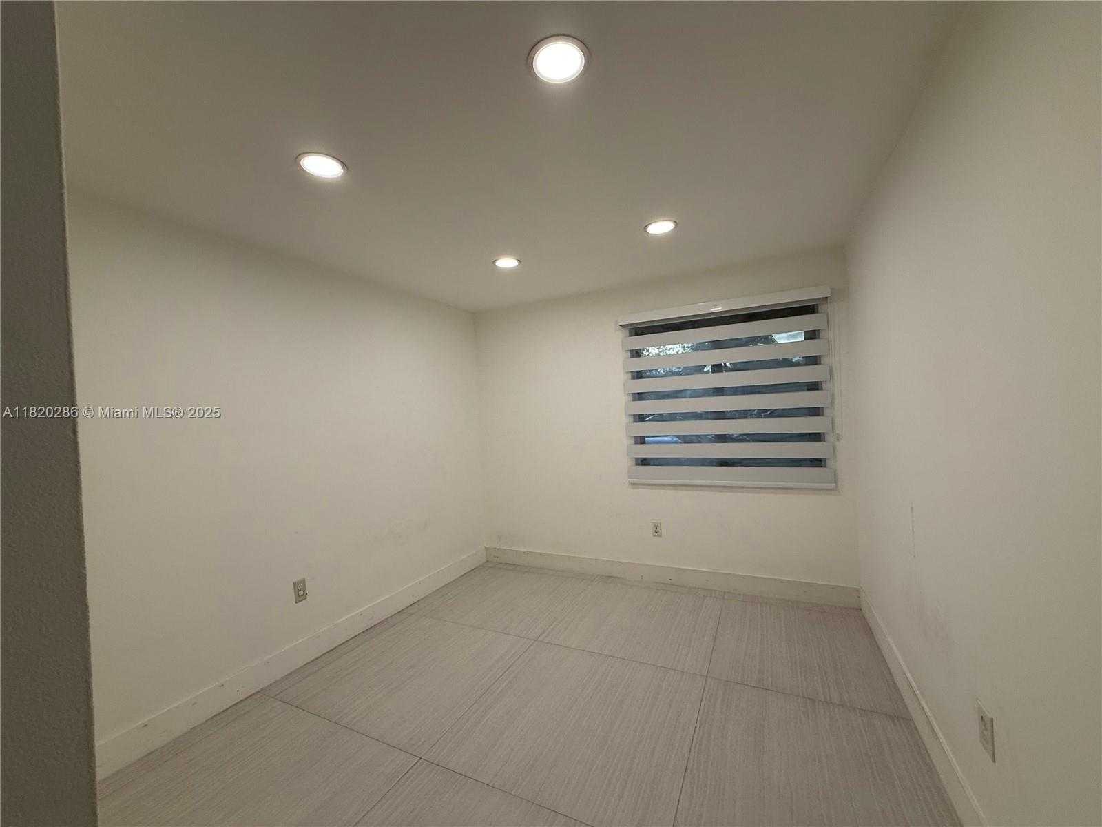 Small Image of 9405 FONTAINEBLEAU BLVD #113-22, Miami Number 9