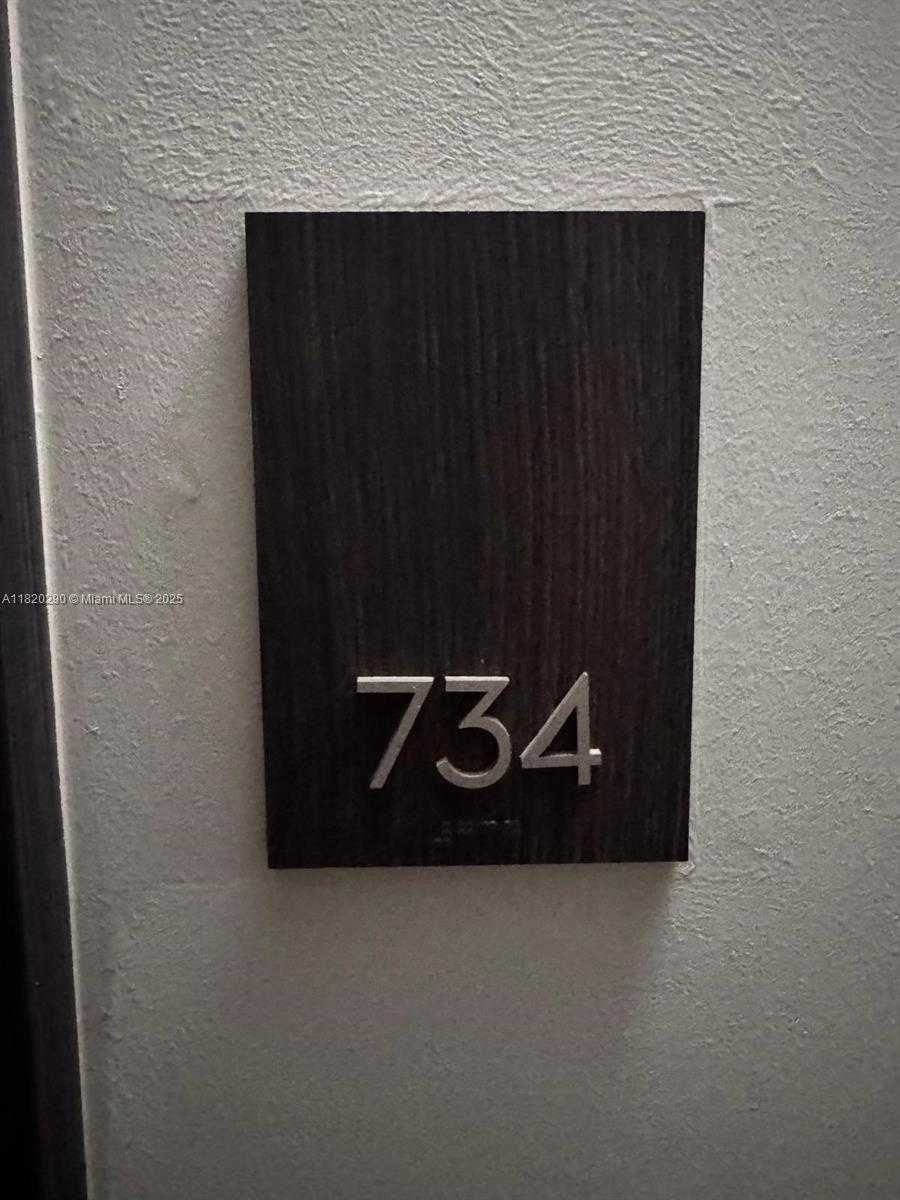 Small Image of 20505 EAST COUNTRY CLUB DR #734, Aventura Number 2