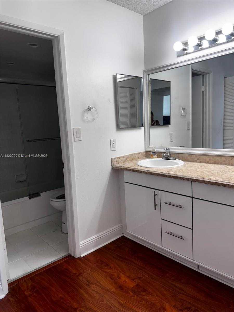 Small Image of 20505 EAST COUNTRY CLUB DR #734, Aventura Number 9