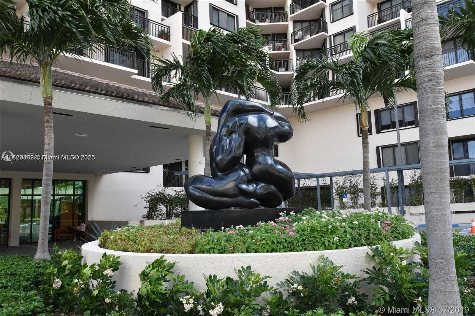 Small Image of 540 BRICKELL KEY DR #818, Miami Number 2