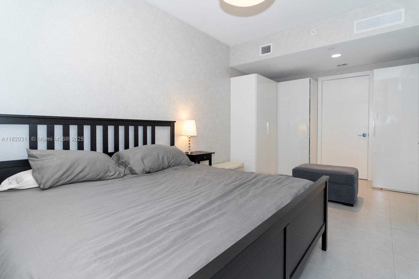 Small Image of 1010 BRICKELL AVE #2508, Miami Number 20