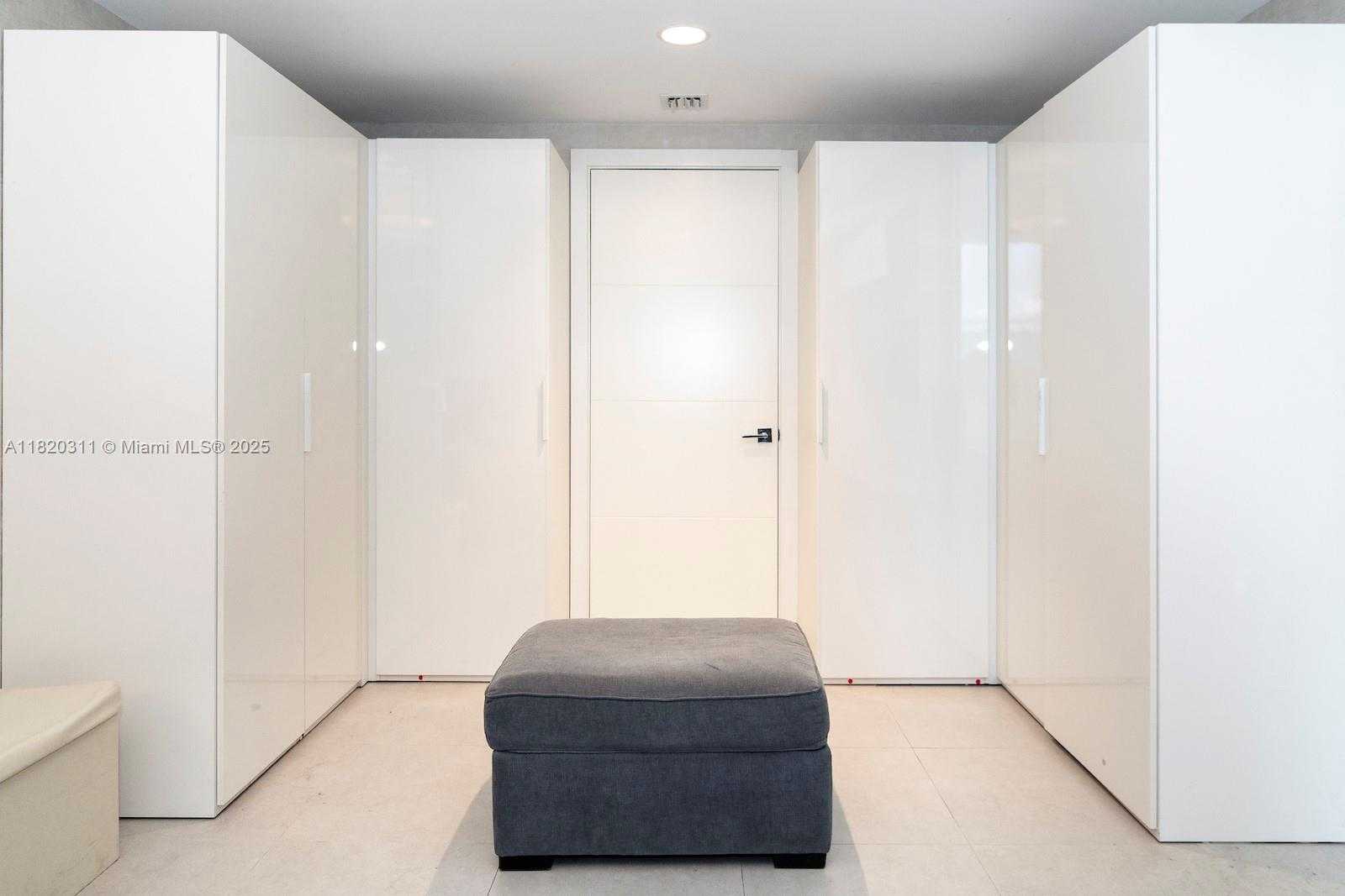 Small Image of 1010 BRICKELL AVE #2508, Miami Number 22