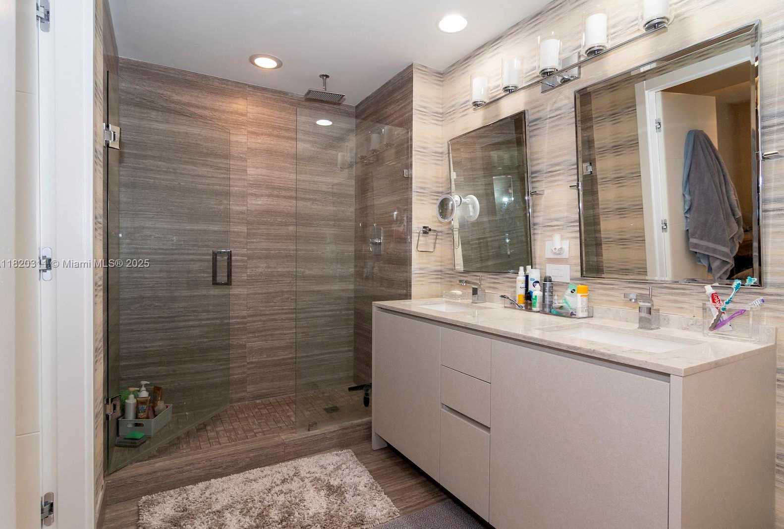 Small Image of 1010 BRICKELL AVE #2508, Miami Number 23