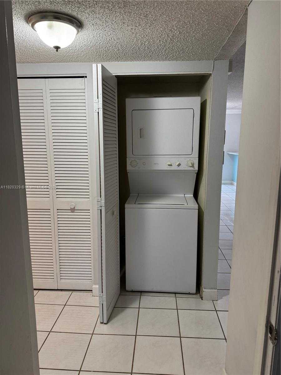 Small Image of 15501 SOUTH WEST 133RD PL #801, Miami Number 7