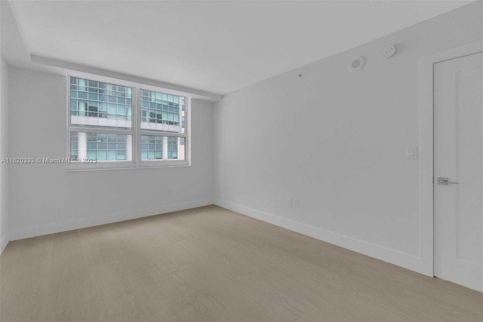 Small Image of 1155 BRICKELL BAY DR #1002, Miami Number 22