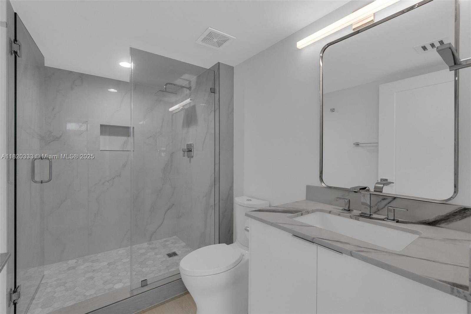 Small Image of 1155 BRICKELL BAY DR #1002, Miami Number 27