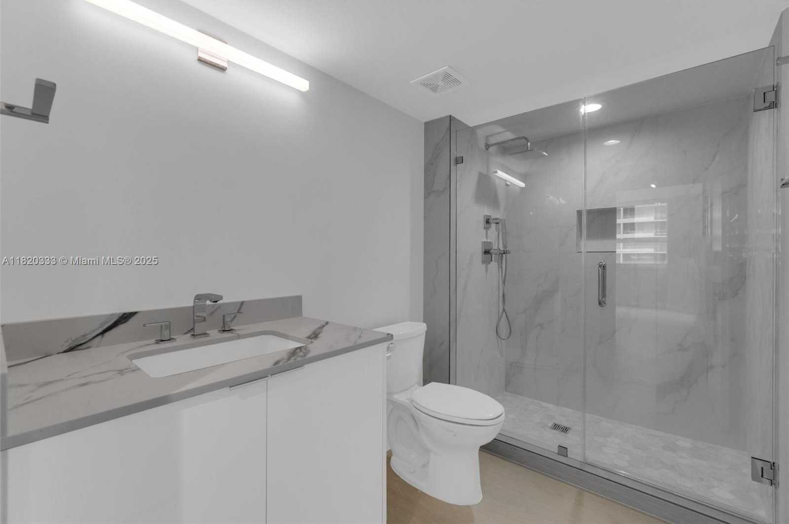 Small Image of 1155 BRICKELL BAY DR #1002, Miami Number 30