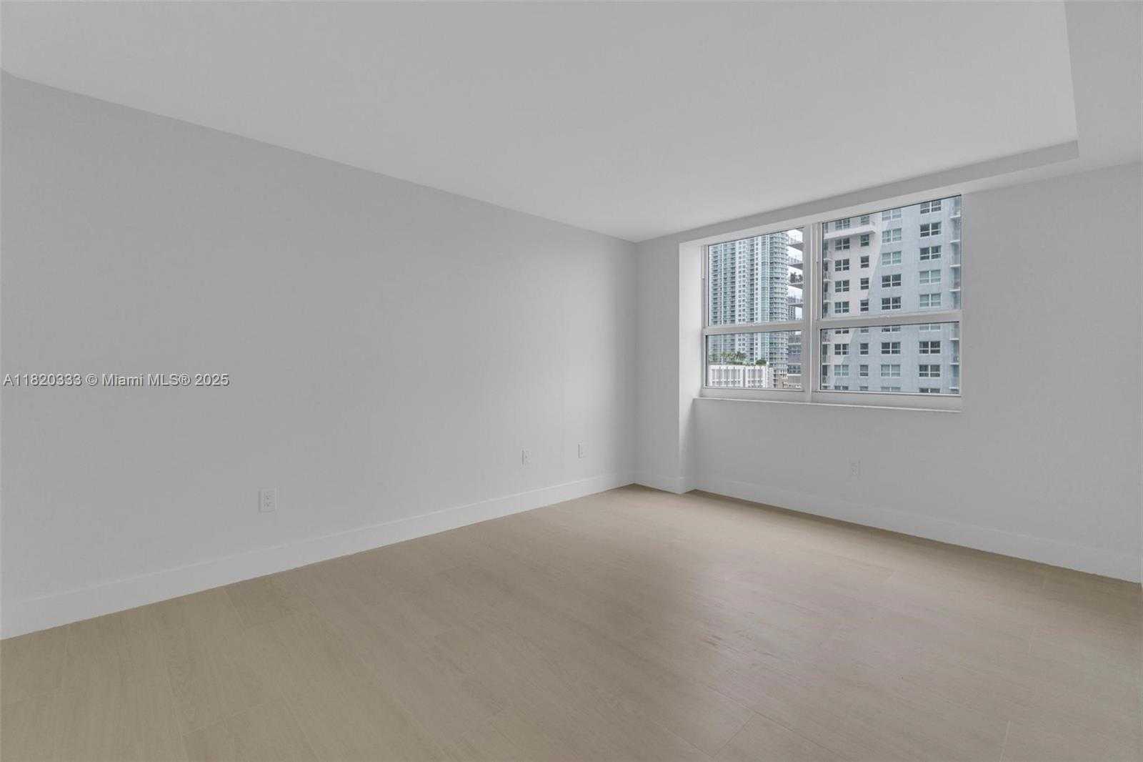 Small Image of 1155 BRICKELL BAY DR #1002, Miami Number 33